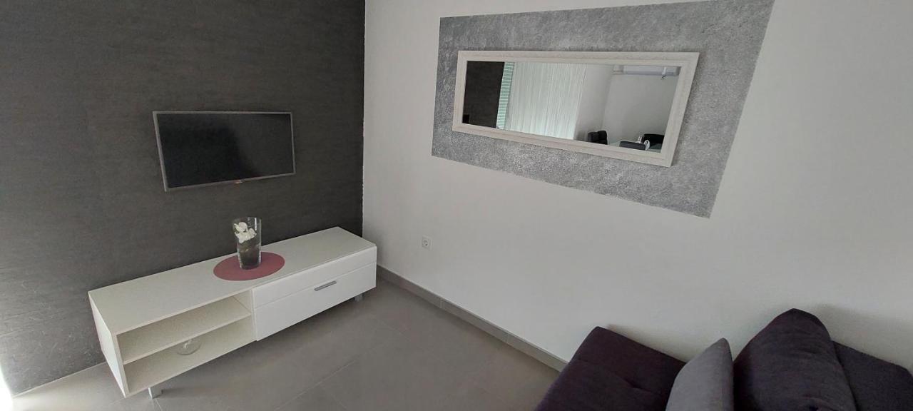 Lucija Apartment Kastela Ngoại thất bức ảnh